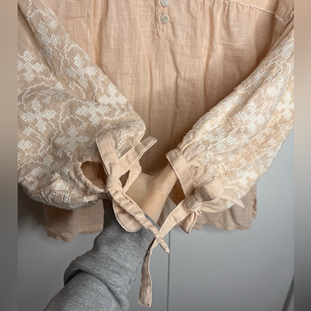 Cleobella - 100% Organic Cotton - Peach Needle Point Sleeve Blouse - Small - Picture 3 of 11